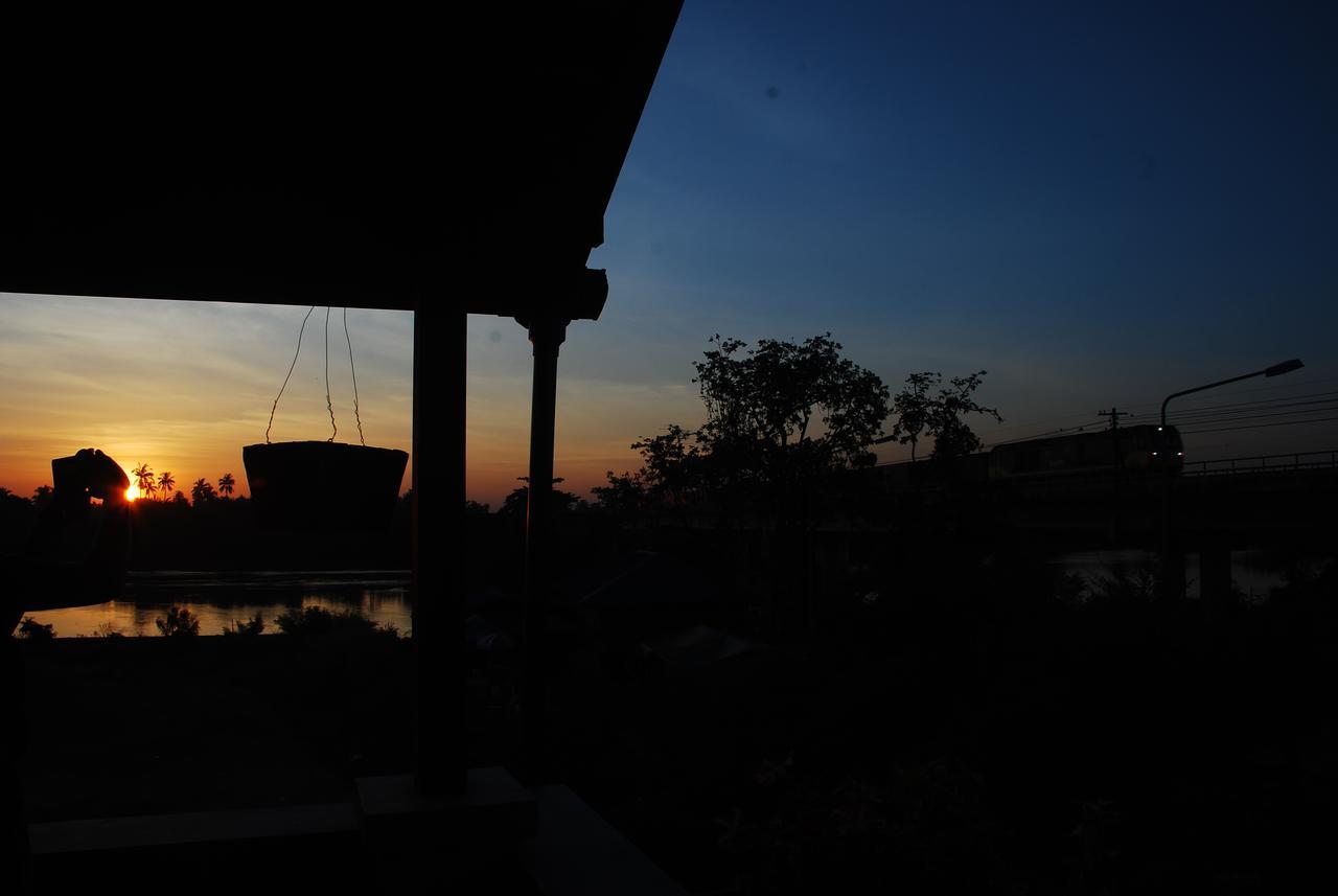 The Brown House Hotel Chachoengsao Exterior photo